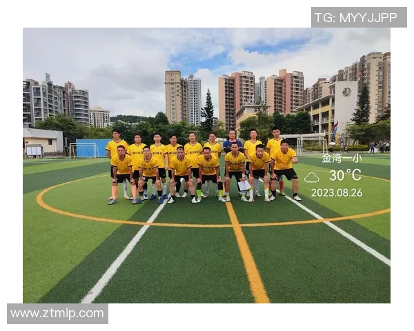 老李畅谈足球世界的魅力与挑战，分享他的独特见解与经验