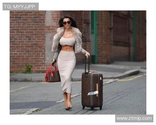 科勒卡恩足球宝贝展现青春活力与运动魅力的完美结合